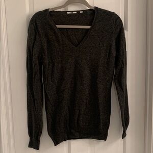 Uniqlo 100% Cashmere Sweater